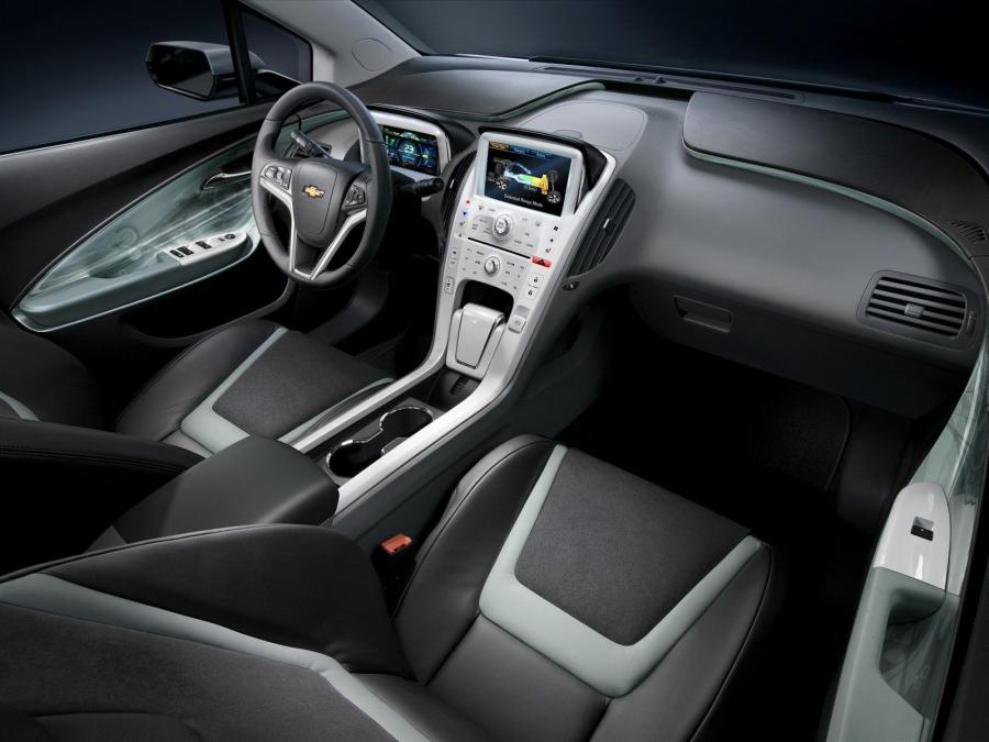  Chevrolet Volt Production Show Car 2011 года  (фото 21 из 55)